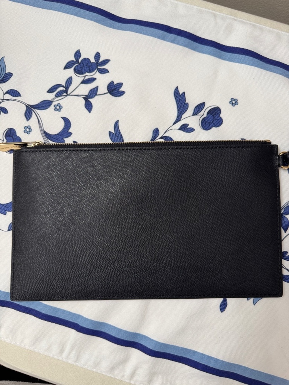 Michael Kors Black Chevron Mixed-Texture Wristlet Clutch - Picture 7 of 12